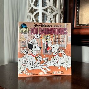 1982 Vintage Disneyland Walt Disney’s Story of 101 Dalmatians Book & Record